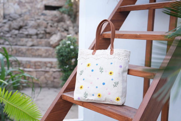 Lacy Sunflower Tote