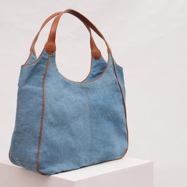 Travelling Tote-Light Blue